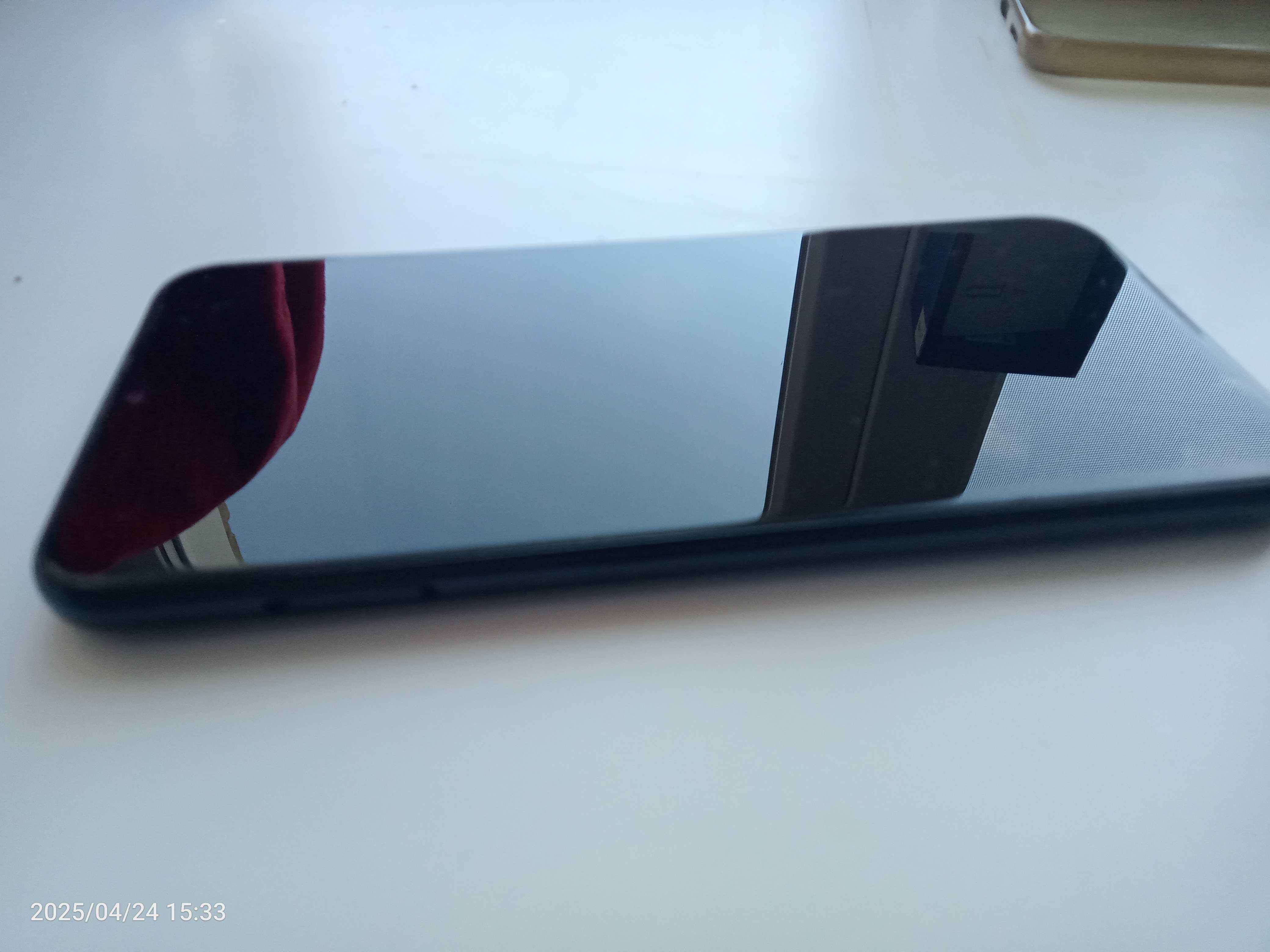 смартфон "Vsmart Joy 3 +