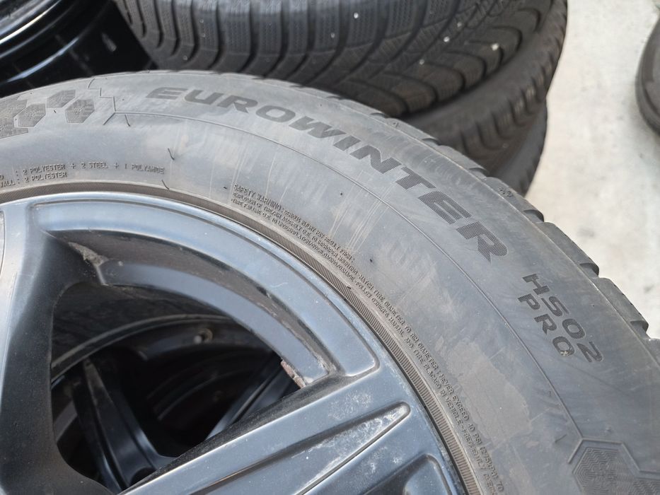2бр Зимни гуми 235 60 17 - Falken