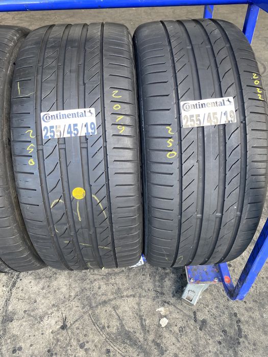 255/45/19 Continental