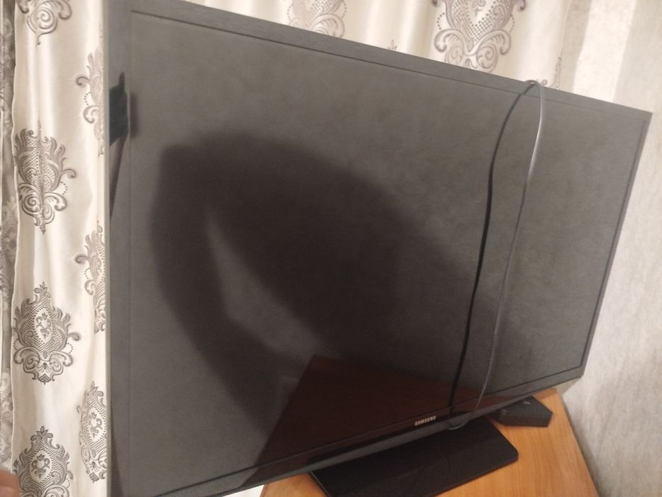 Продам телевизор LG