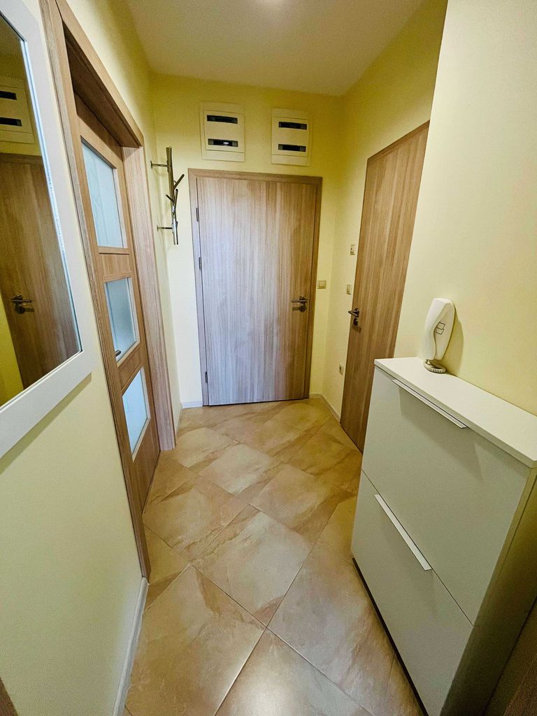 Дава се под наем Двустаен апартамент в Варна, Аспарухово - 50 кв.м за 650 € - Снимка #7