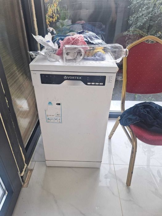 Masina de spalat vase VORTEX(aproape noua)