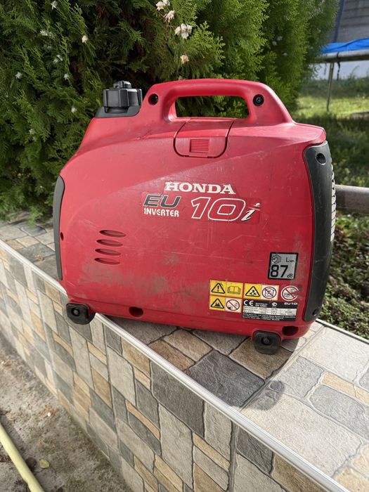 Honda EU10i генератор Англия