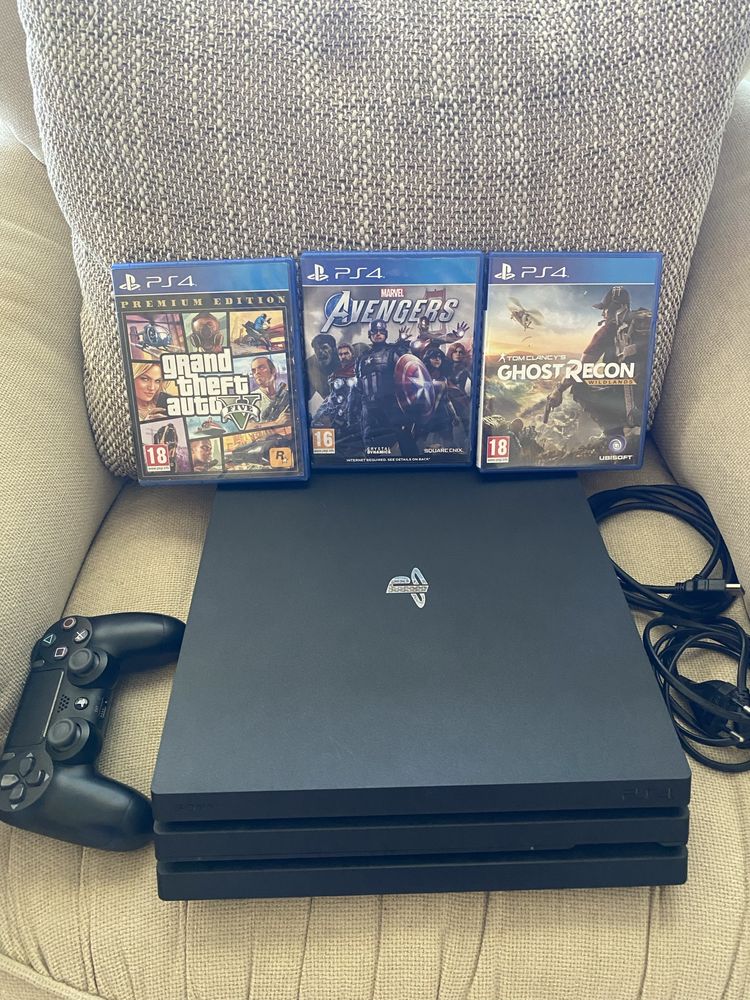 Playstation 4 pro последен модел 7216B