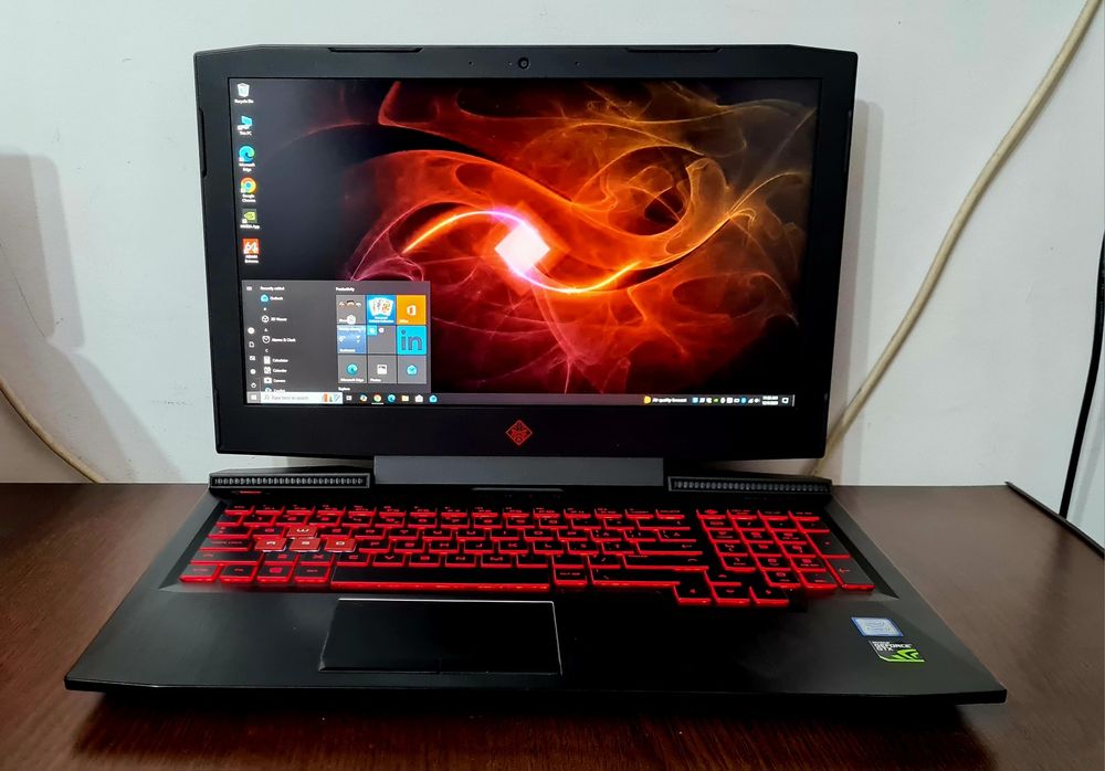 Laptop Gaming HP Omen / i7-7700HQ/ GTX 1050Ti/ 20 Gb Ram / SSD+HDD