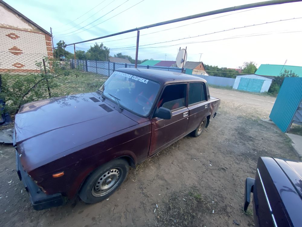 Продам ваз 2107  инжектор