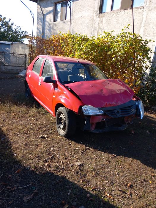 PENTRU PIESE - Dacia Logan 2011