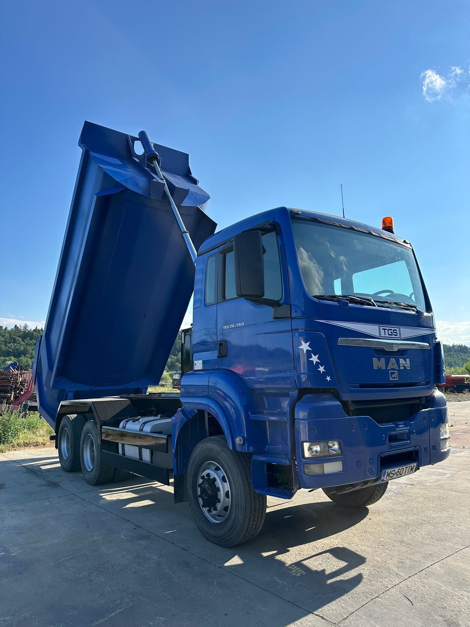 Man 6x6 basculabil