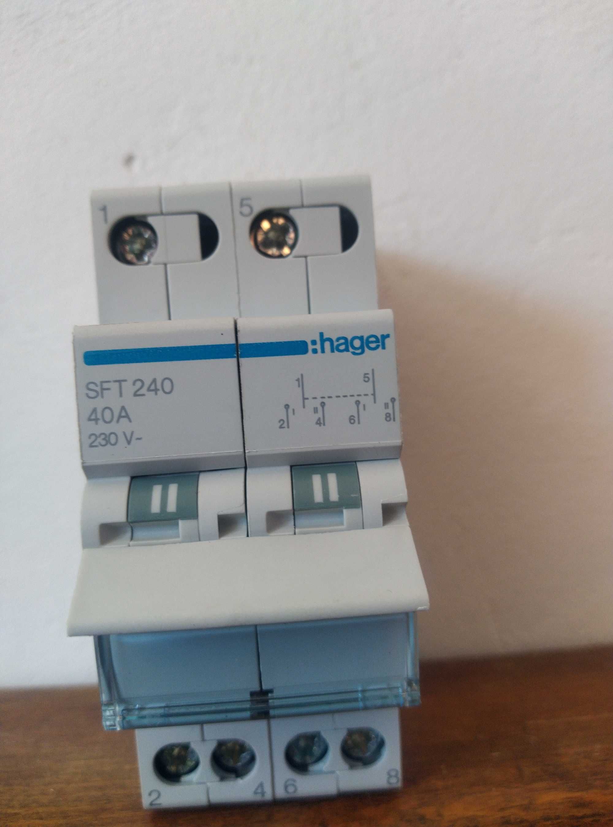 Продавам УМ ШАЛТЕР 230v 40A 6 Kw