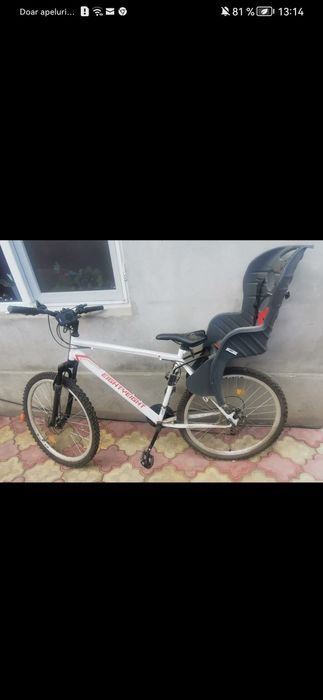 Bicicleta cu scaun