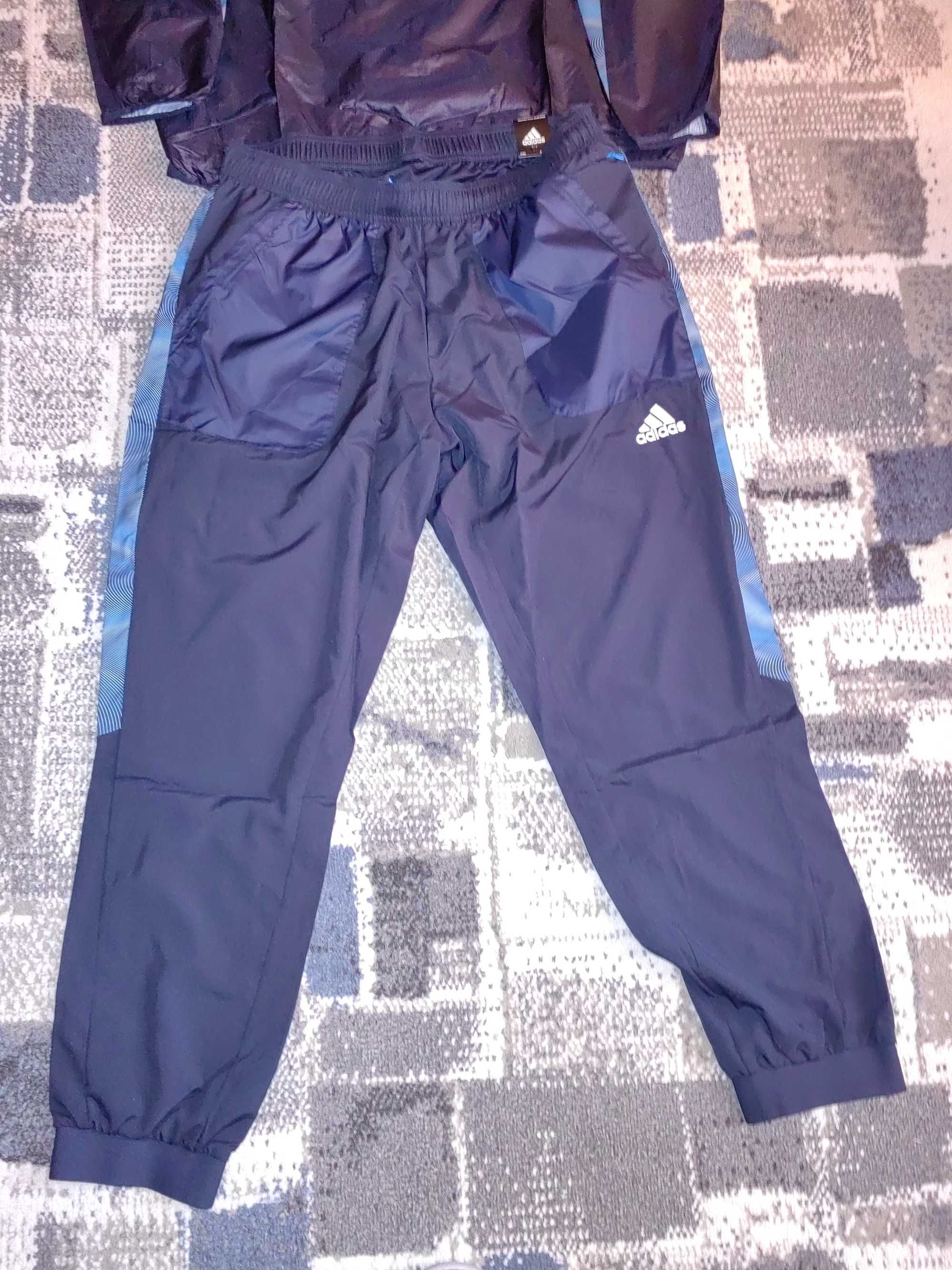 Trening Adidas fas