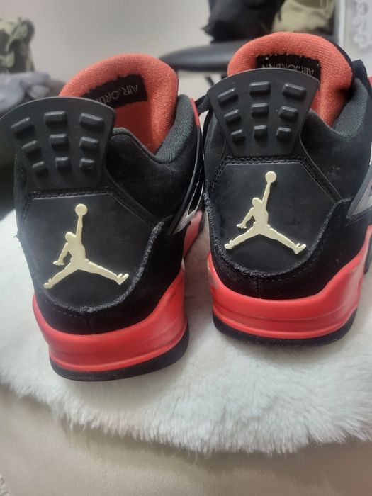 Jordan 4  Red thunder