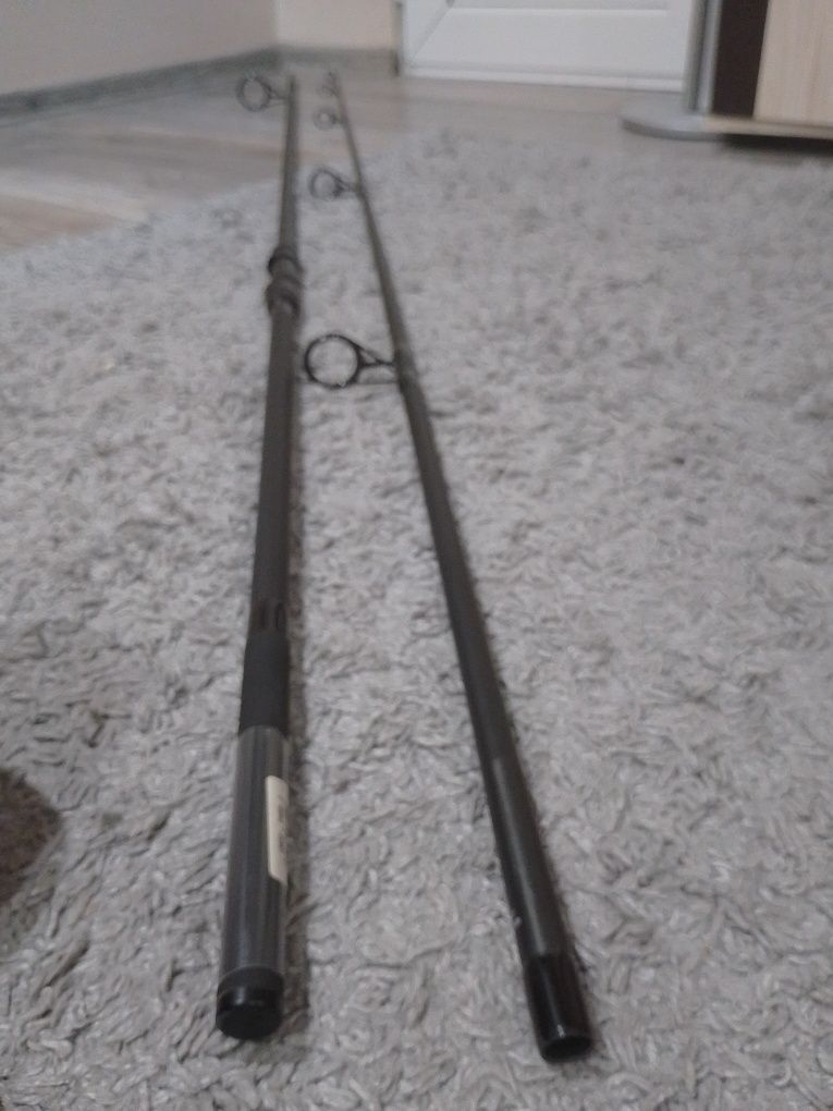 Продавам шаранджийска въдица Daiwa 12ft 4.5 lb