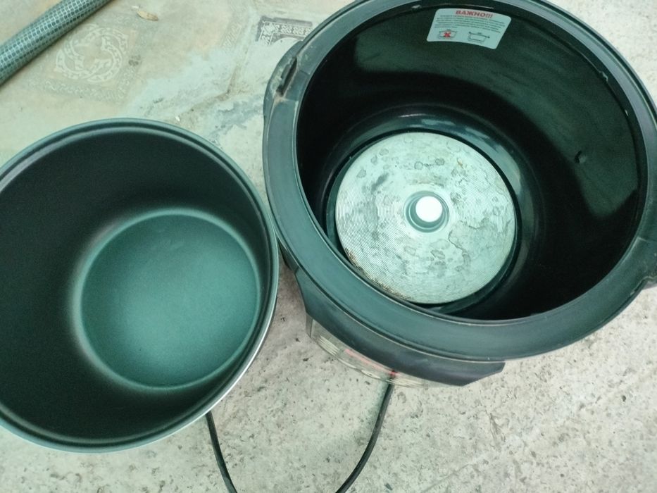 Продаеться мултиварка