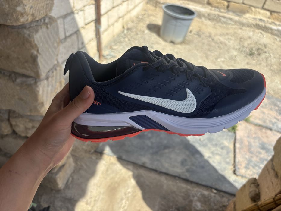 Коосовки Nike новые