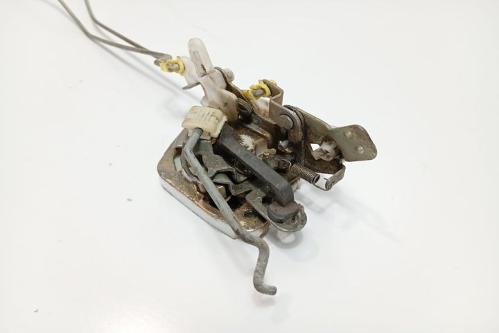 Broasca  usa stanga spate Dacia Logan a 2-a generatie