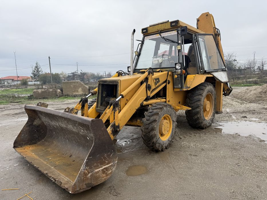 Buldoexcavator JCB 3CX