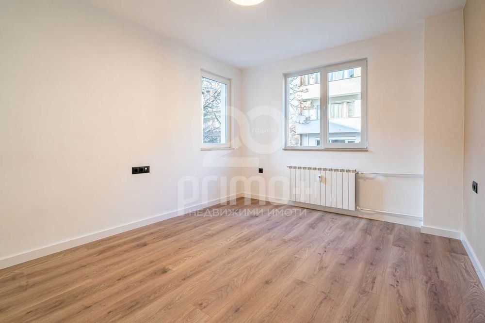 Продава се Тристаен апартамент в София, Медицинска академия - 77 кв.м за 4143 €/кв.м - Снимка #11