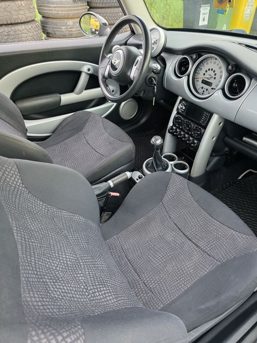 Mini cooper R50 1.6 benzina motor bmw adus din Germania