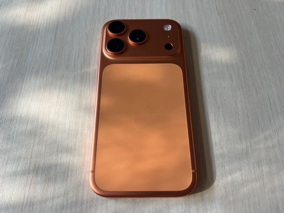 Продавам Apple iPhone 17 Pro 256GB
