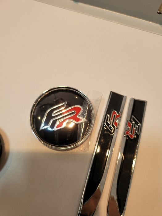 Емблема FR за Сеат