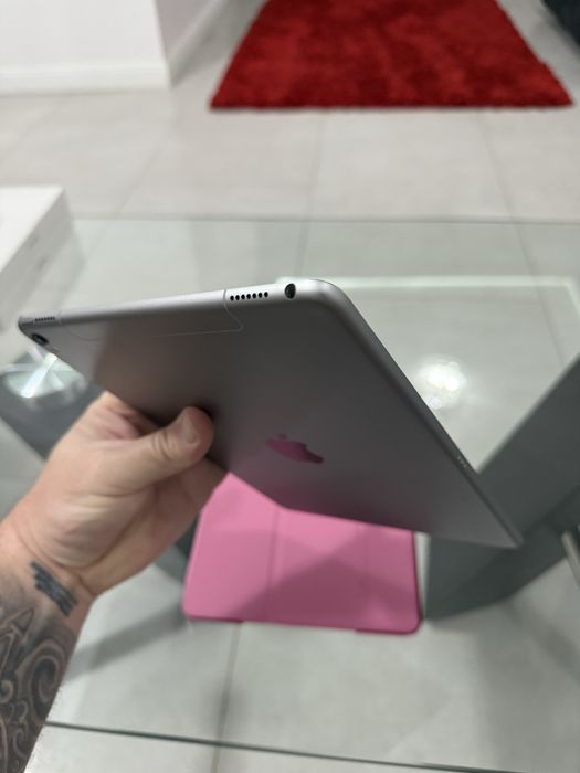Apple iPad Pro 9,7” silver 256GB CELLULAR • IMPECABILA •