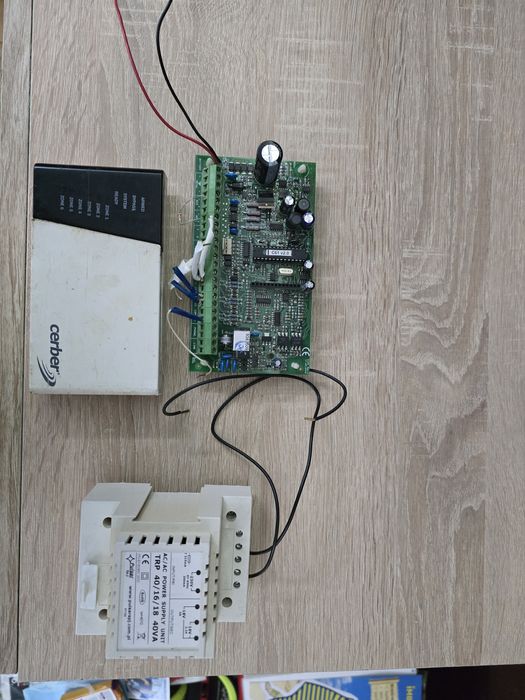 Sistem alarma cerber c61