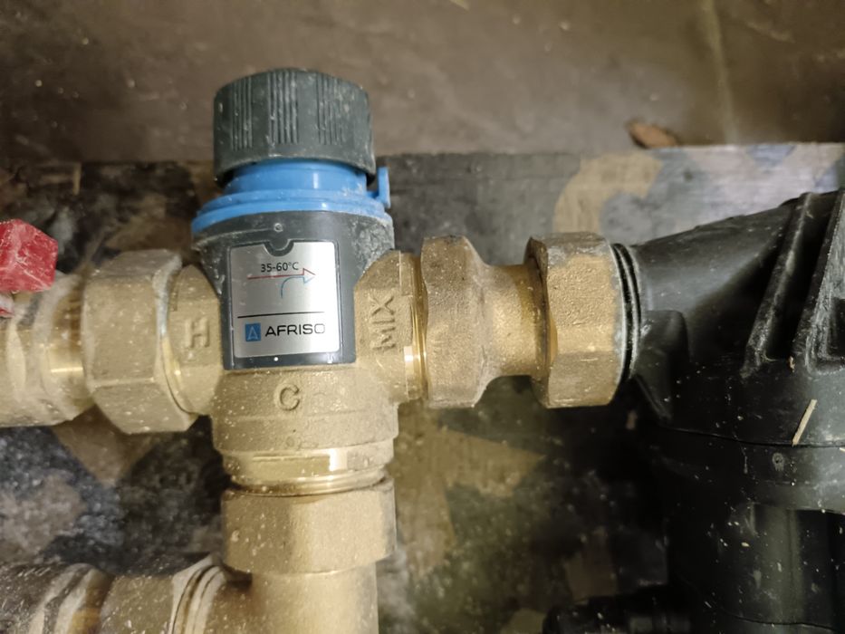 Sistem complet încălzire pardoseală 11 zone, pompă Wilo,automatizare A