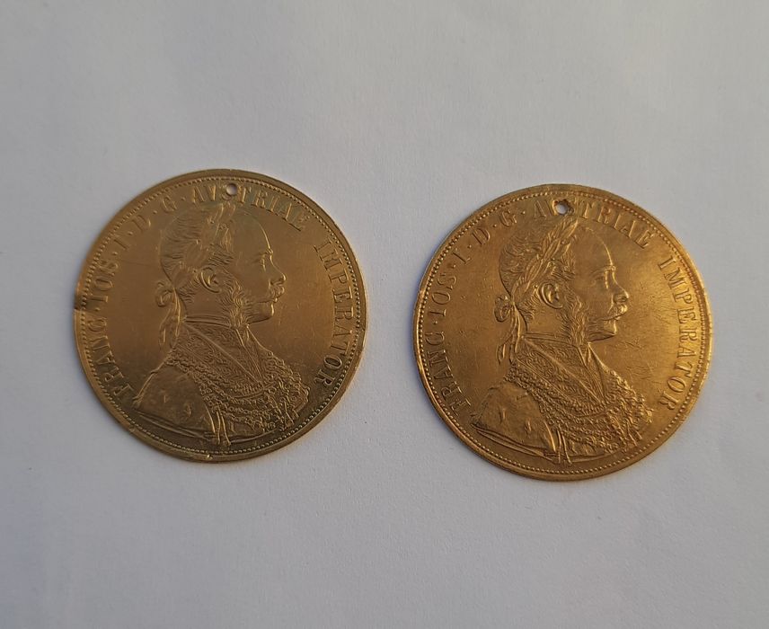 Monede 4 ducați 1915 din aur poate avea (aproape) oricine...