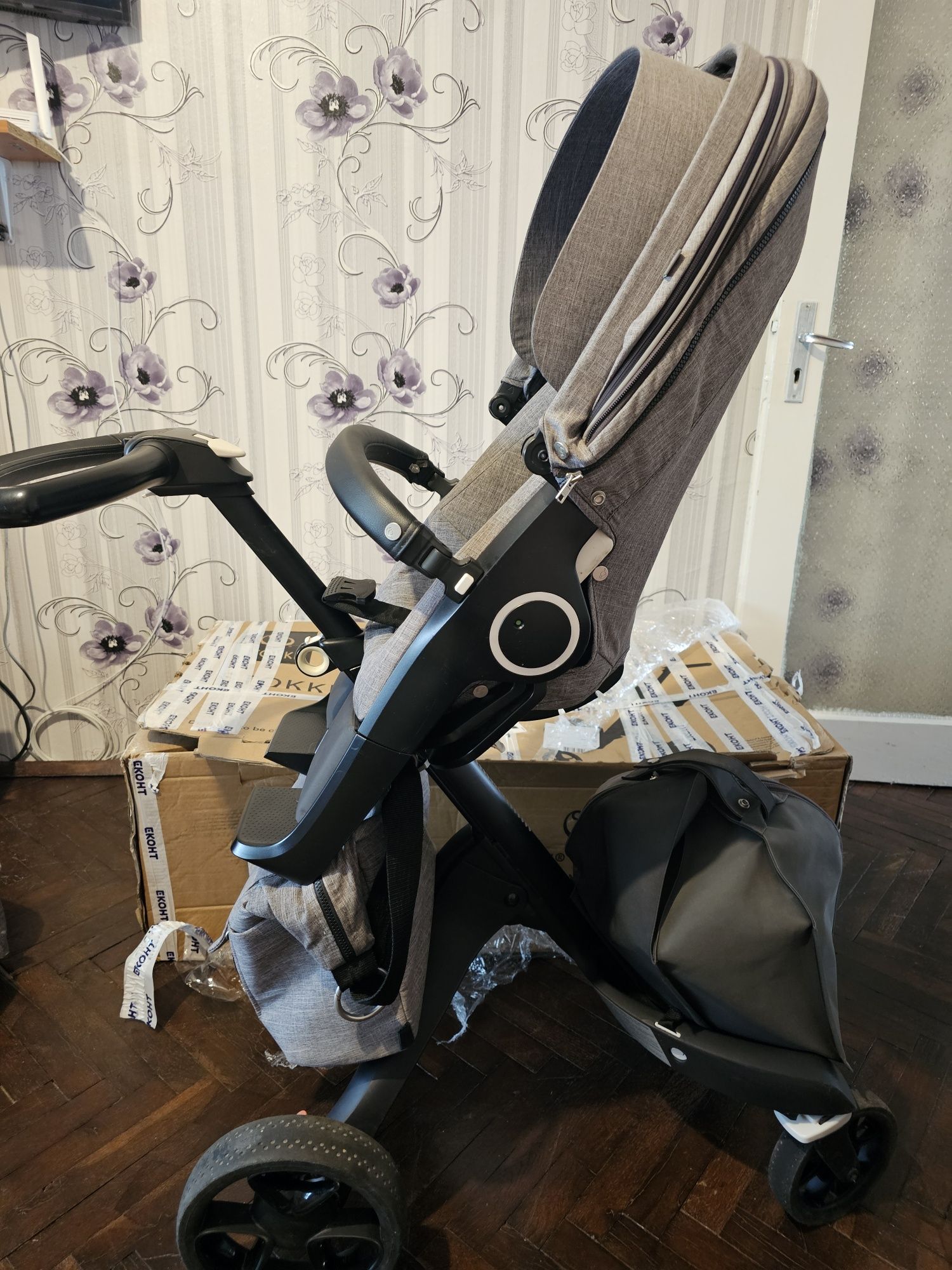 Бебешка количка Stoke xplore V6