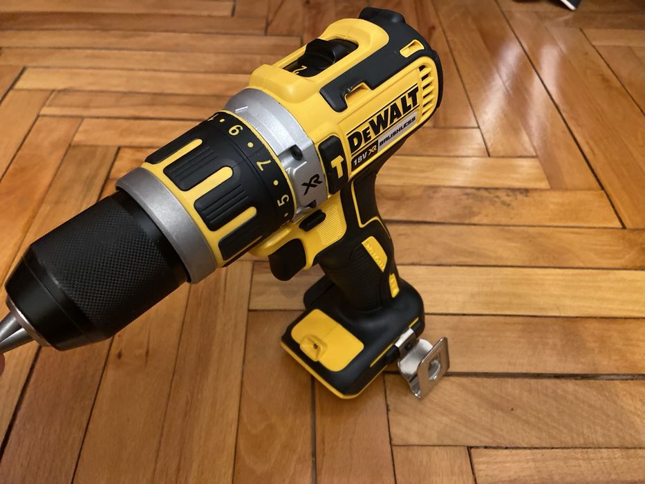 DeWALT-DCD795, nou, original.