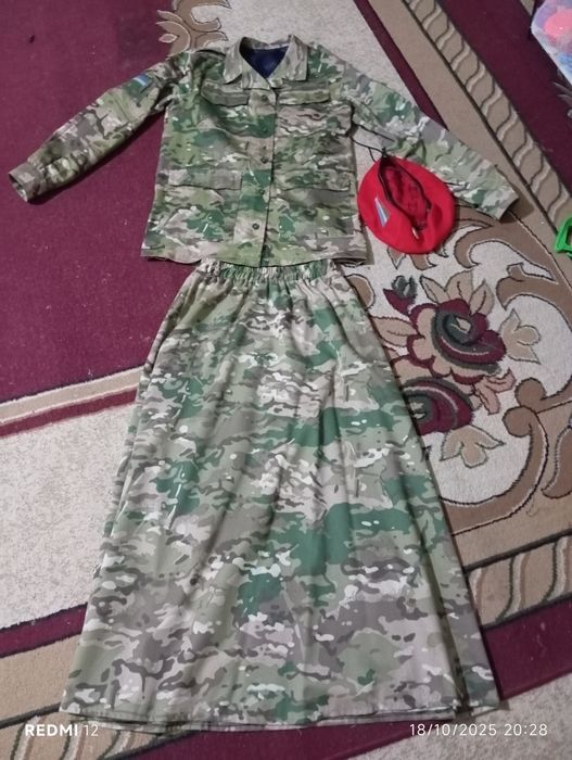 Harbiy formalar sotiladi 250 000