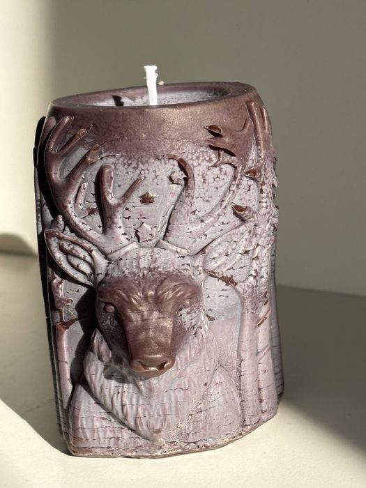 Свеча олень на Новый год