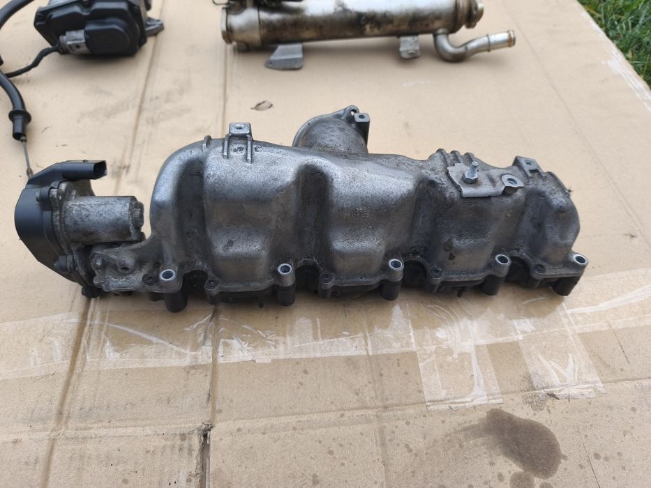 Galerie admisie cu motoraș 2.0 tdi CBAB Volkswagen Passat B6 B7