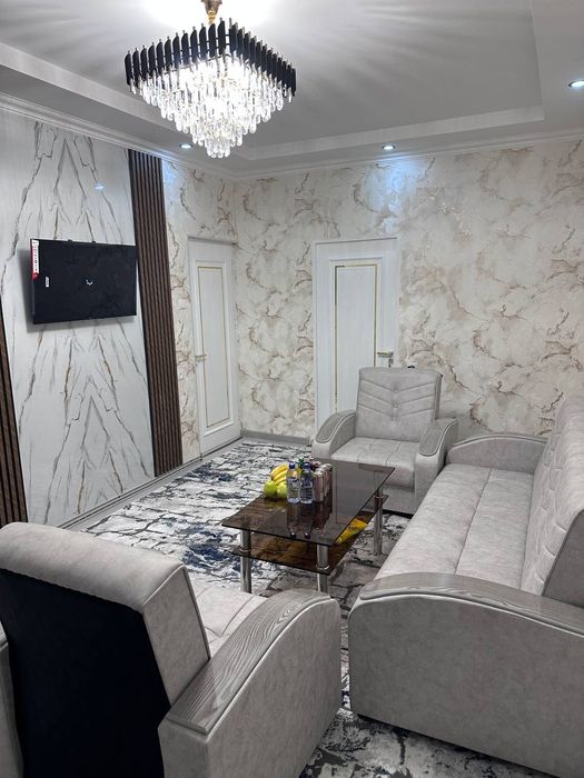 3xonali EVROREMONT uy sotiladi