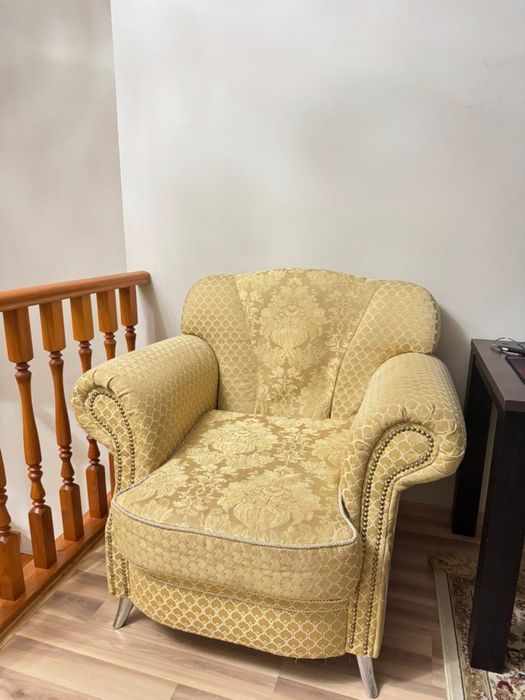 Продаю диван в отличном состоянии