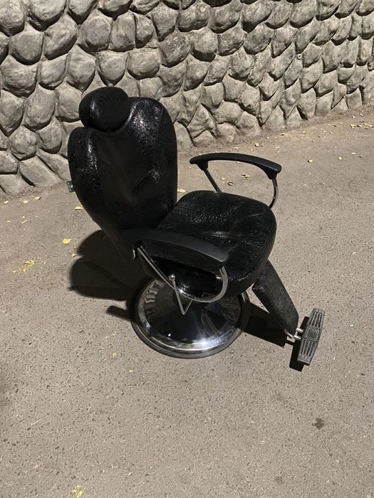 Kreslo sotiladi holati yaxshi