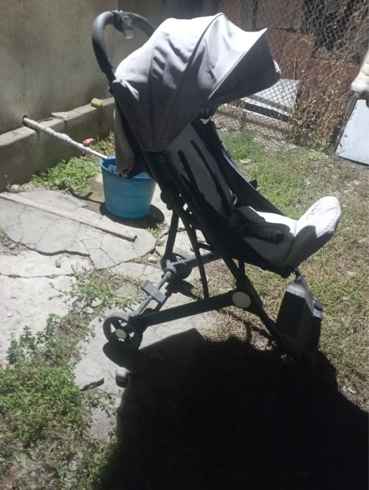продам детскую коляску