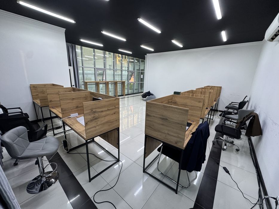 Metro Oybekda 1-Linyada 4-Etajli Ofis 2-etaji Arendaga beriladi