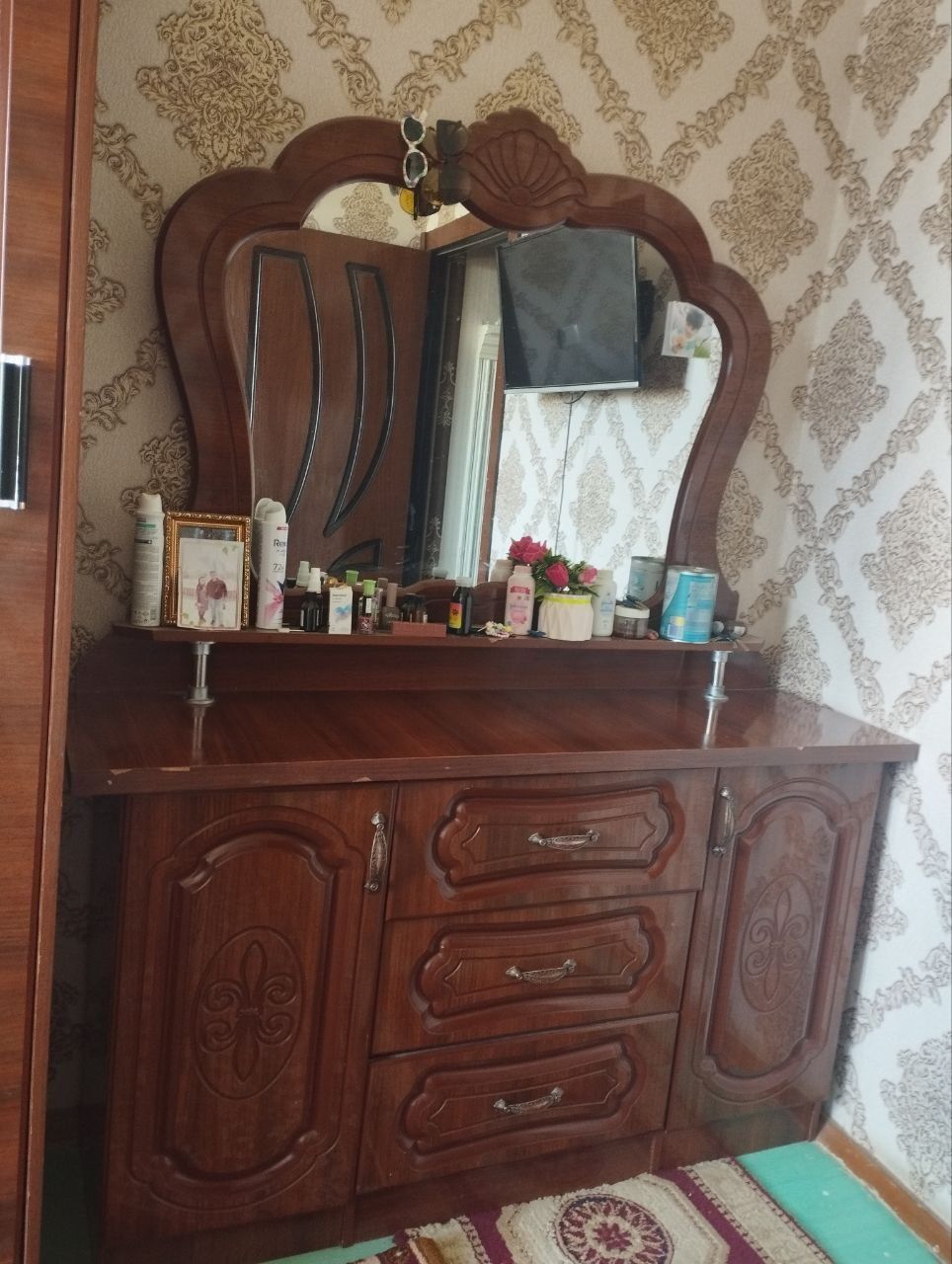 Mebel shkaf oyna tumba