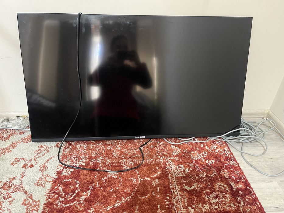 Продается телевизор самсунг