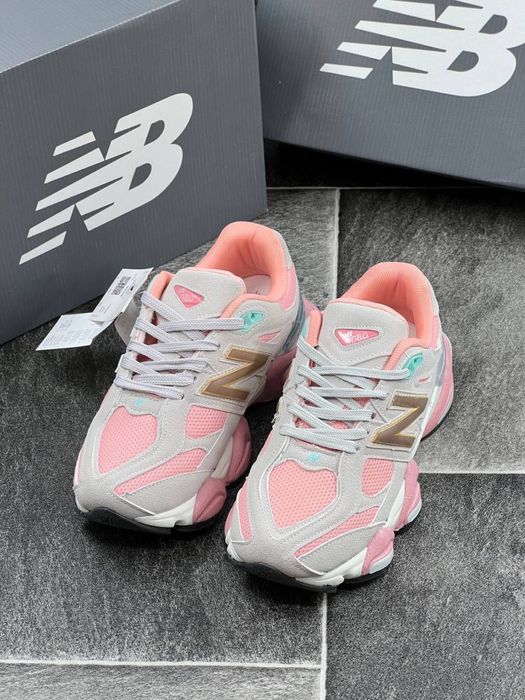 Adidasi New Balance noi