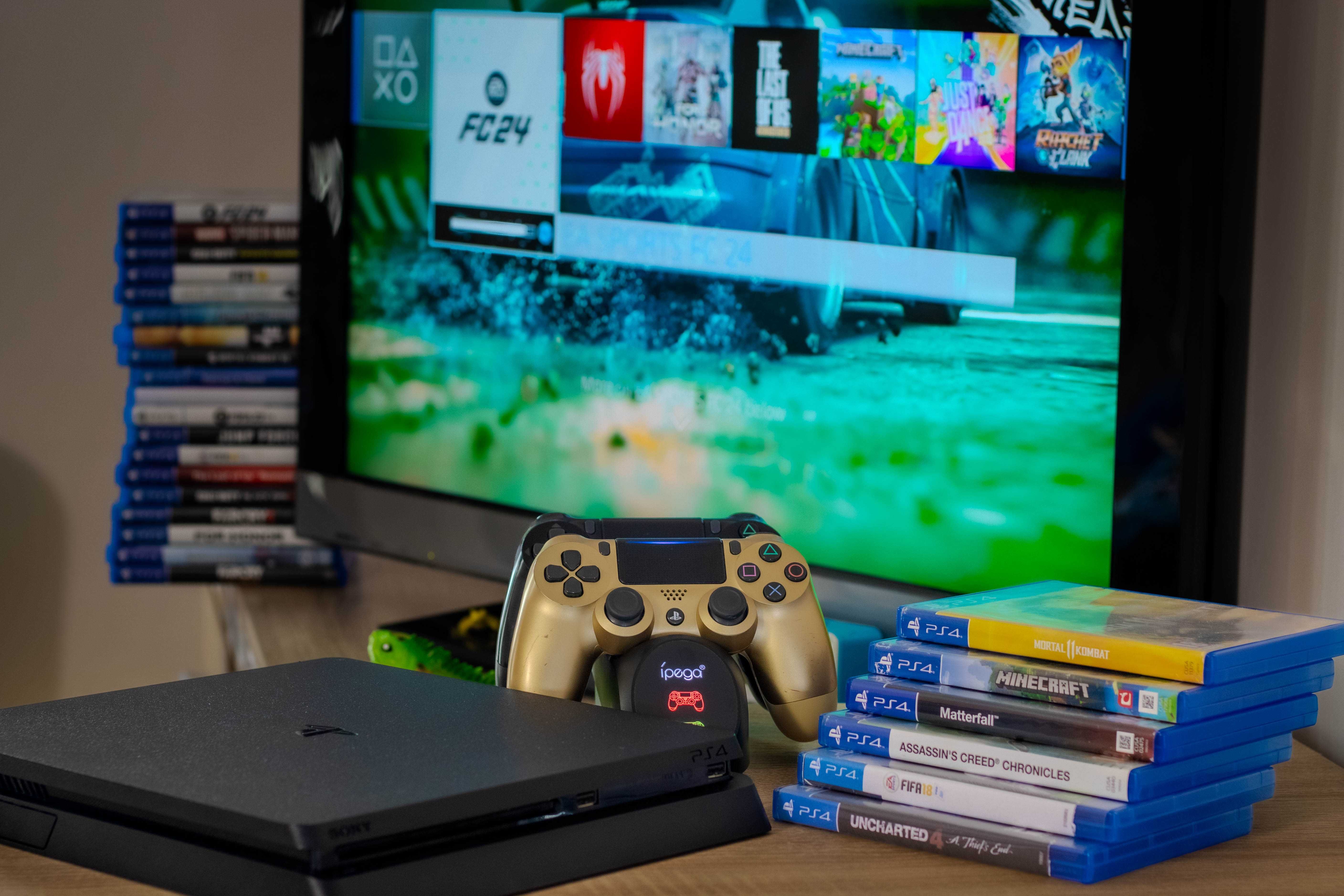Ps 4 Slim 1TB + 2 controllere + 6 Jocuri | Stare excelentă