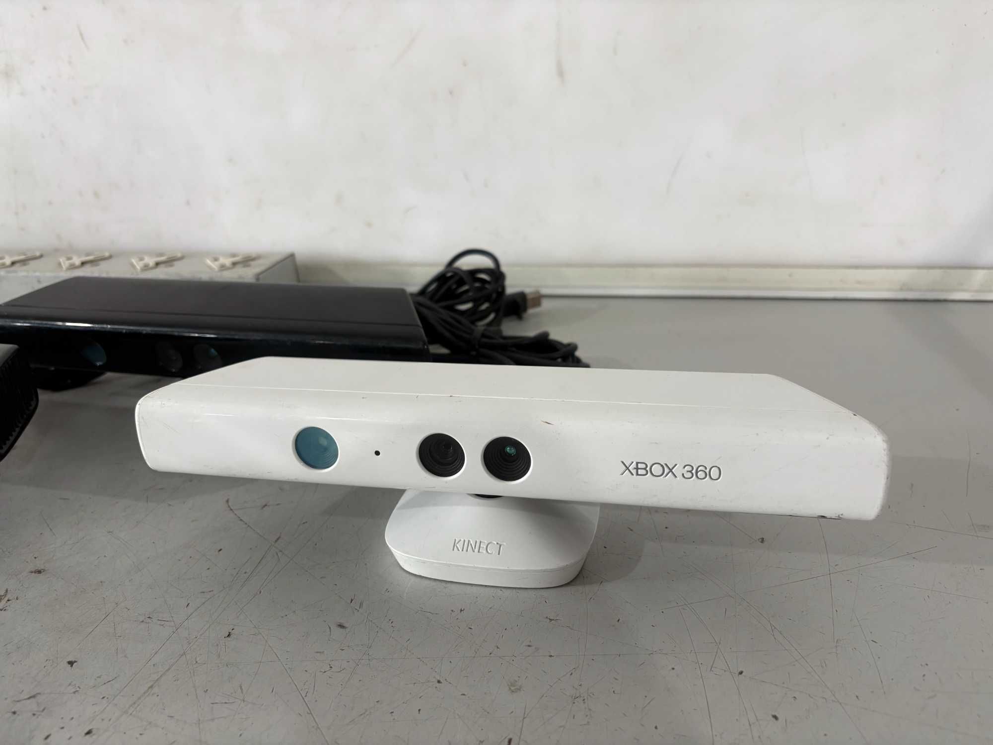 Xbox 360 KINECT / 1414