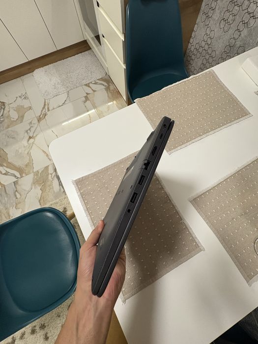 Dell core i7 11 th vostro 14 3000 / 2.80 Ghz