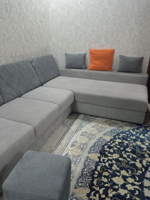 Продаёте уголок Совершенно новый, качество безупречное