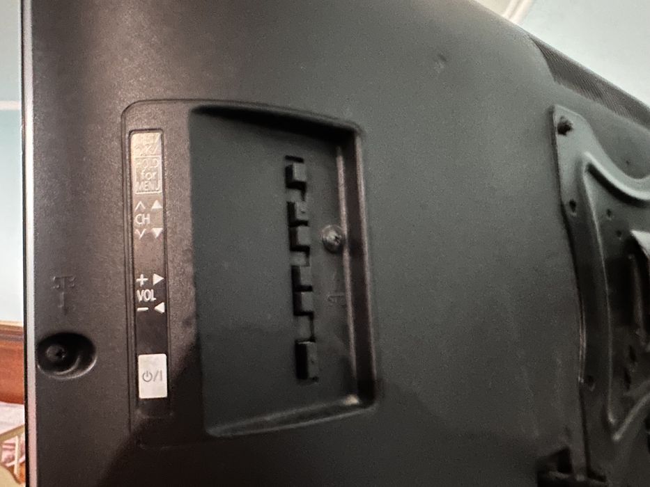 Продам тв Panasonic 32, оригинал не китай.