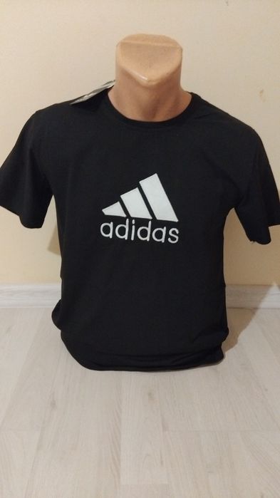 Model nou. Tricouri Nike si Adidas.