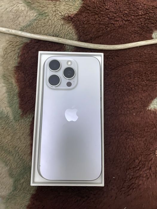 Продам срочно айфон 16 про 128 гь 100емкость цикл 31