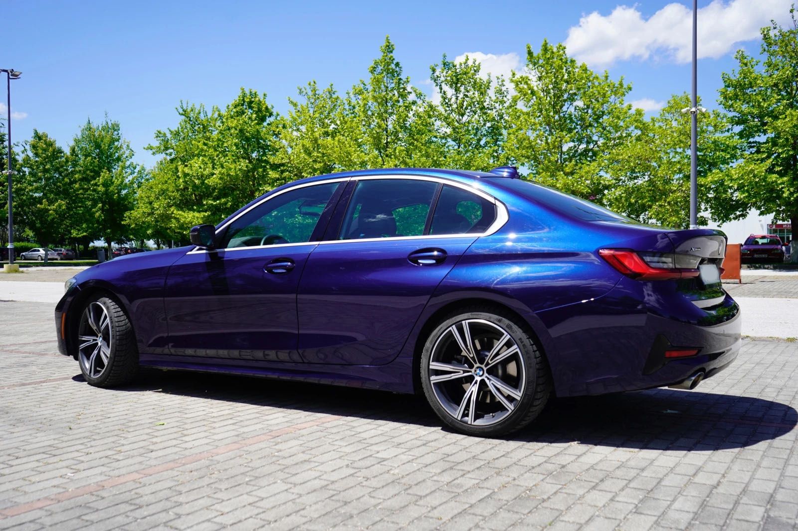 BMW 330 xDrive/KEYLESS/ Virtual Cockpit/ Sport Line